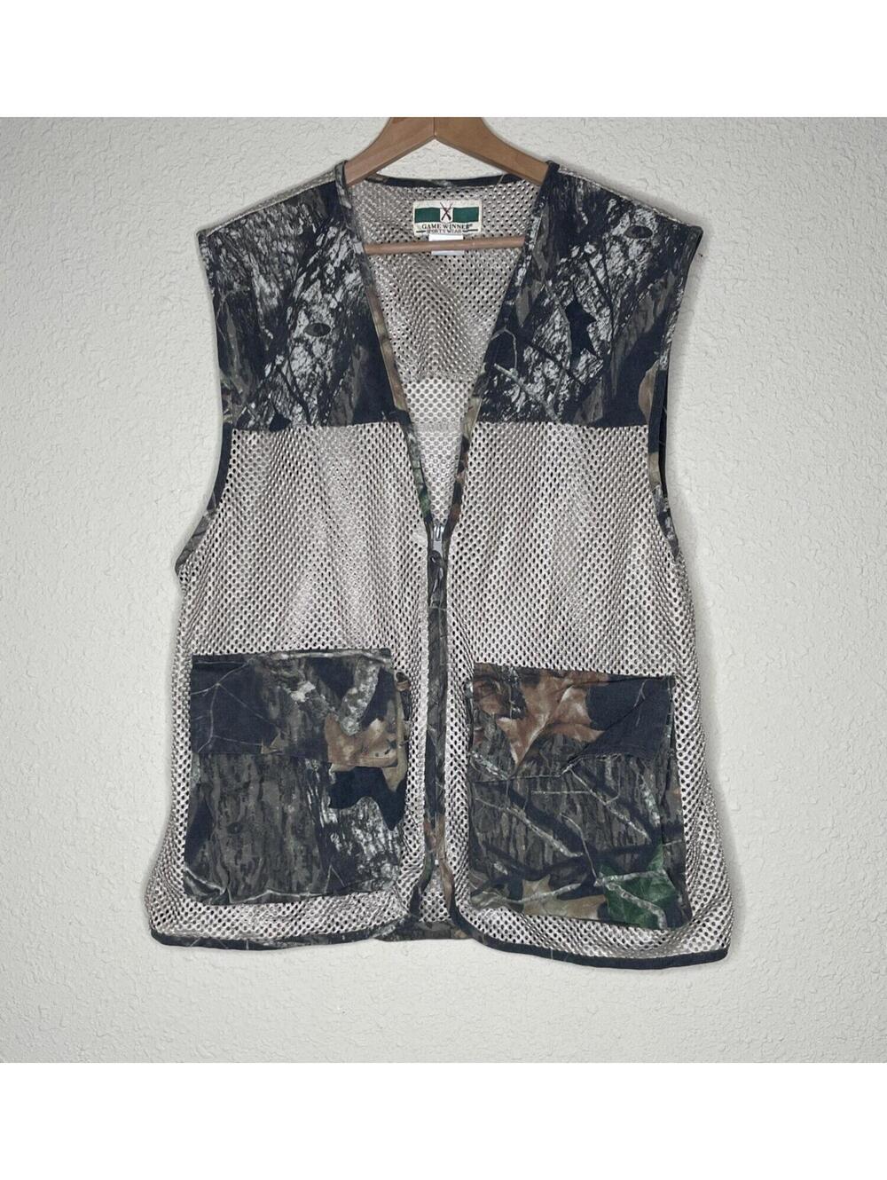Game Winner Mossy Oaks Size Large Hunting Vest